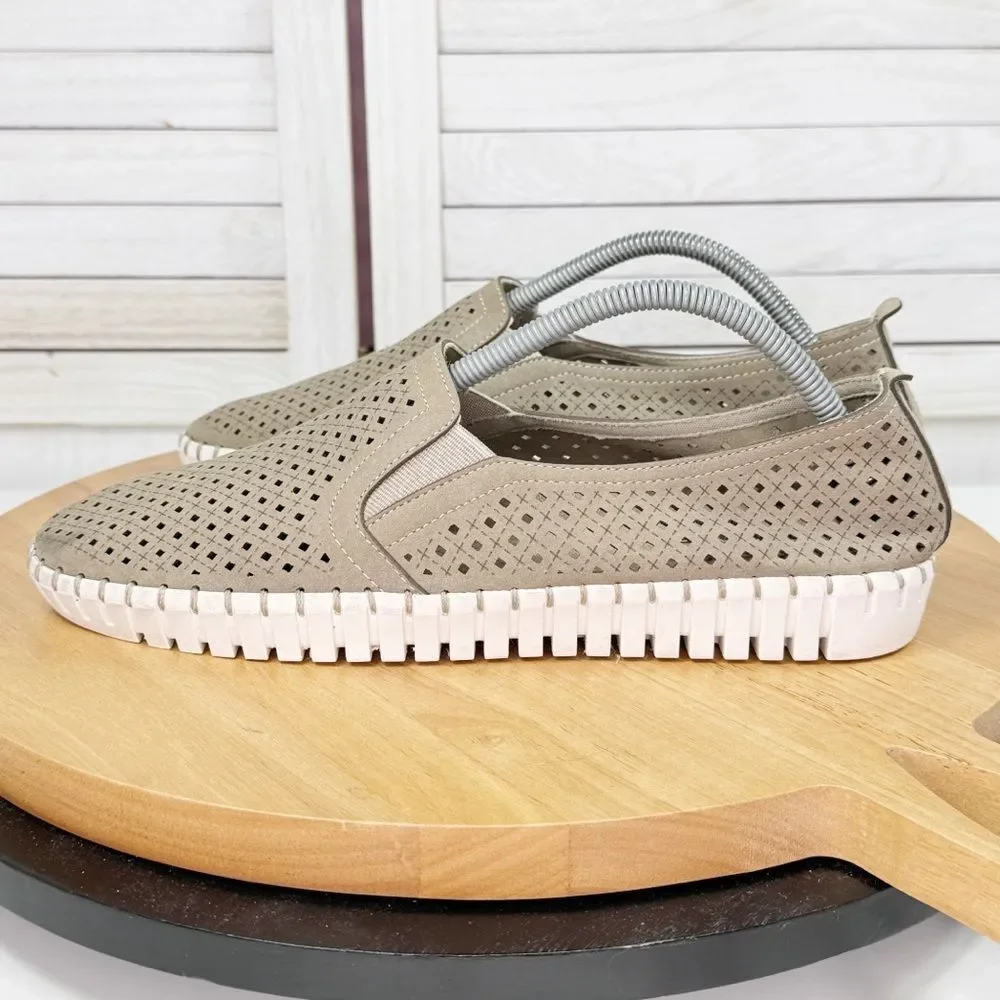 Skechers Sepulveda‎ Blvd Perforated Faux Suede Slip On Loafer Shoes Tan 11
